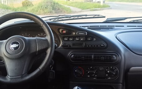 Chevrolet Niva I рестайлинг, 2010 год, 630 000 рублей, 6 фотография