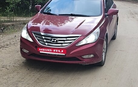 Hyundai Sonata VI, 2012 год, 1 000 000 рублей, 2 фотография