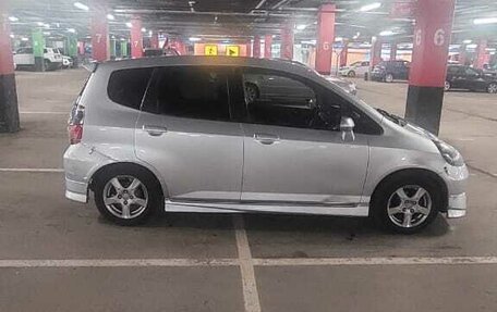 Honda Fit III, 2002 год, 355 000 рублей, 3 фотография