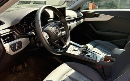 Audi A4, 2019 год, 2 850 000 рублей, 4 фотография