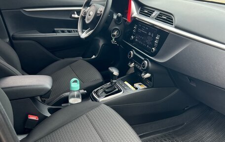 KIA Rio IV, 2021 год, 1 850 000 рублей, 5 фотография