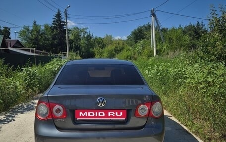 Volkswagen Jetta VI, 2010 год, 550 000 рублей, 4 фотография