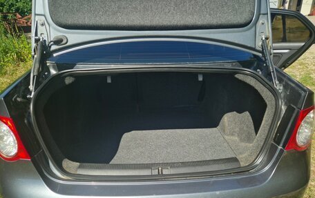 Volkswagen Jetta VI, 2010 год, 550 000 рублей, 9 фотография