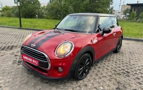 MINI Hatch, 2017 год, 1 450 000 рублей, 2 фотография