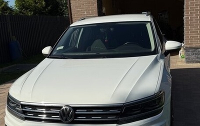 Volkswagen Tiguan II, 2018 год, 2 300 000 рублей, 1 фотография