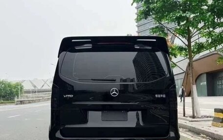 Mercedes-Benz Vito, 2024 год, 5 915 000 рублей, 4 фотография