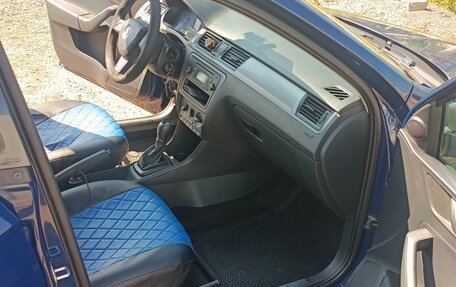 Skoda Rapid I, 2015 год, 800 000 рублей, 6 фотография