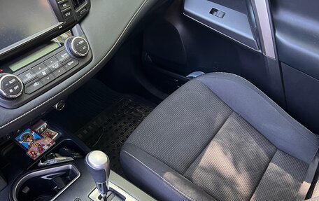 Toyota RAV4, 2018 год, 2 300 000 рублей, 8 фотография