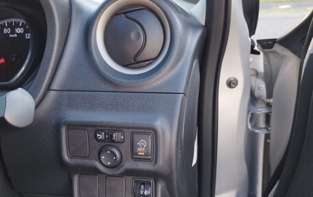 Nissan Note II рестайлинг, 2012 год, 690 000 рублей, 14 фотография