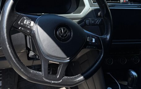 Volkswagen Tiguan II, 2018 год, 2 300 000 рублей, 9 фотография