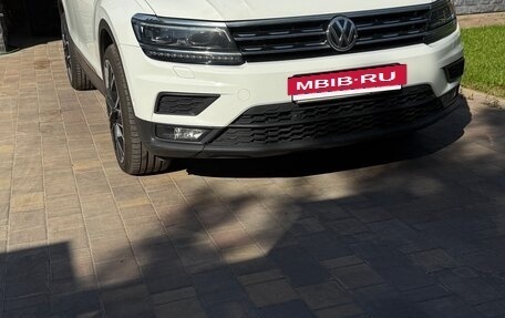 Volkswagen Tiguan II, 2018 год, 2 300 000 рублей, 6 фотография