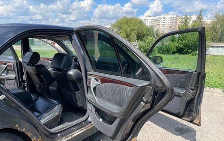 Mercedes-Benz E-Класс, 2001 год, 285 000 рублей, 17 фотография