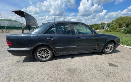 Mercedes-Benz E-Класс, 2001 год, 285 000 рублей, 18 фотография