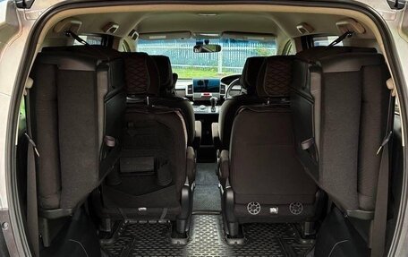 Honda Freed I, 2013 год, 1 400 000 рублей, 15 фотография