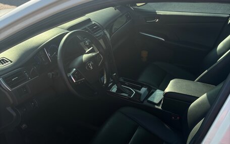 Toyota Camry, 2016 год, 2 530 000 рублей, 8 фотография