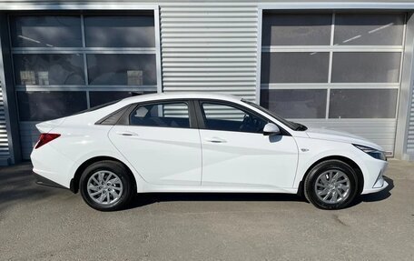 Hyundai Elantra, 2021 год, 1 815 000 рублей, 5 фотография