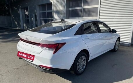 Hyundai Elantra, 2021 год, 1 815 000 рублей, 3 фотография