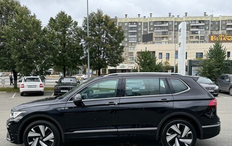 Volkswagen Tiguan II, 2023 год, 4 499 000 рублей, 4 фотография