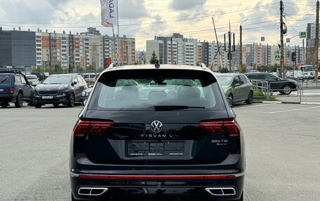 Volkswagen Tiguan II, 2023 год, 4 499 000 рублей, 7 фотография