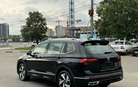Volkswagen Tiguan II, 2023 год, 4 499 000 рублей, 8 фотография