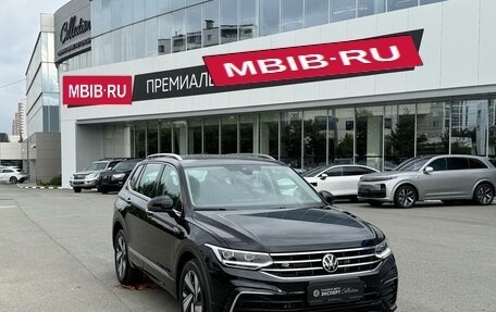 Volkswagen Tiguan II, 2023 год, 4 499 000 рублей, 3 фотография
