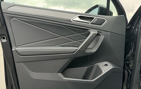 Volkswagen Tiguan II, 2023 год, 4 499 000 рублей, 18 фотография