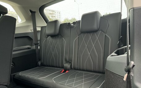 Volkswagen Tiguan II, 2023 год, 4 499 000 рублей, 17 фотография