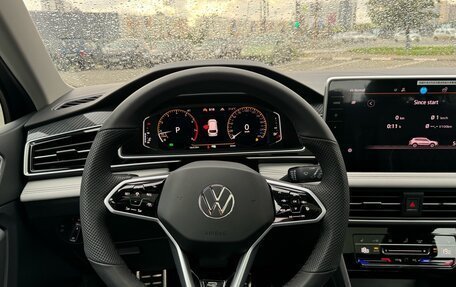 Volkswagen Tiguan II, 2023 год, 4 499 000 рублей, 15 фотография