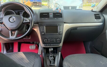 Skoda Yeti I рестайлинг, 2014 год, 1 000 000 рублей, 11 фотография