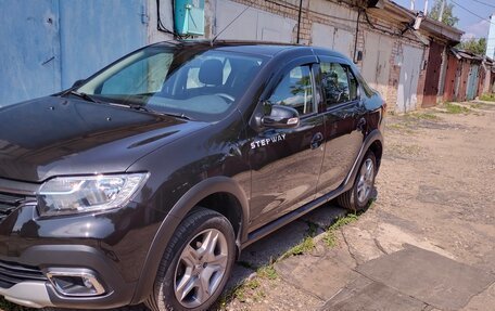 Renault Logan II, 2018 год, 1 150 000 рублей, 13 фотография