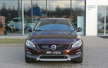 Volvo S60 Cross Country, 2015 год, 1 695 000 рублей, 2 фотография