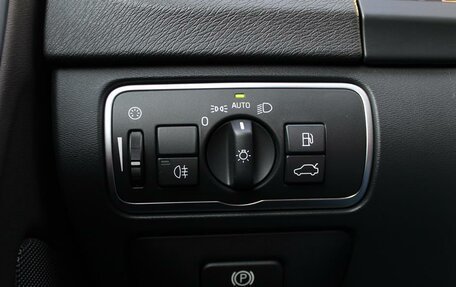 Volvo S60 Cross Country, 2015 год, 1 695 000 рублей, 14 фотография