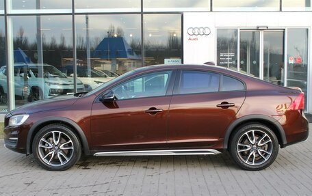 Volvo S60 Cross Country, 2015 год, 1 695 000 рублей, 8 фотография
