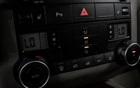 Volkswagen Touareg III, 2008 год, 1 100 000 рублей, 25 фотография