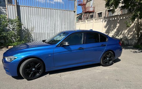 BMW 3 серия, 2017 год, 2 370 000 рублей, 3 фотография