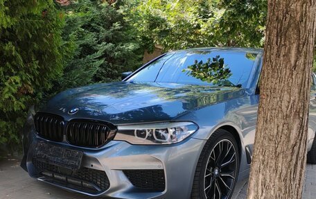 BMW 5 серия, 2018 год, 2 600 000 рублей, 3 фотография
