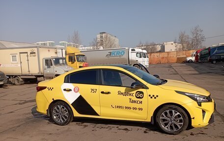 KIA Rio IV, 2022 год, 1 390 000 рублей, 6 фотография