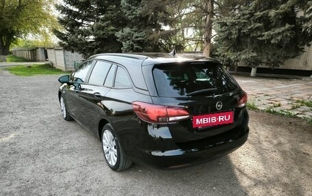 Opel Astra K, 2021 год, 1 450 000 рублей, 5 фотография