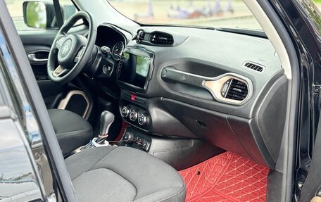 Jeep Renegade I рестайлинг, 2016 год, 1 950 000 рублей, 5 фотография