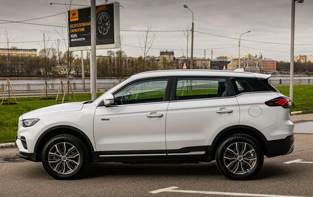 Geely Atlas, 2022 год, 1 915 000 рублей, 10 фотография