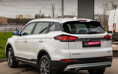 Geely Atlas, 2022 год, 1 915 000 рублей, 9 фотография