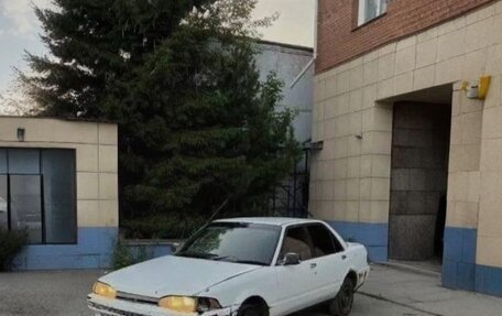 Toyota Carina, 1989 год, 80 000 рублей, 2 фотография