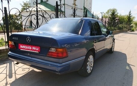 Mercedes-Benz W124, 1990 год, 250 000 рублей, 3 фотография