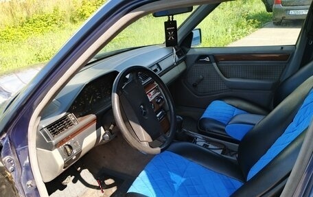Mercedes-Benz W124, 1990 год, 250 000 рублей, 9 фотография