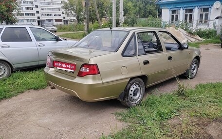 Daewoo Nexia I рестайлинг, 2011 год, 300 000 рублей, 2 фотография