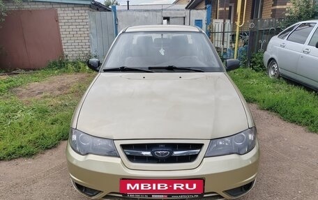 Daewoo Nexia I рестайлинг, 2011 год, 300 000 рублей, 16 фотография