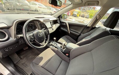 Toyota RAV4, 2017 год, 2 100 000 рублей, 23 фотография