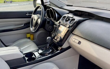 Mazda CX-7 I рестайлинг, 2010 год, 700 000 рублей, 3 фотография
