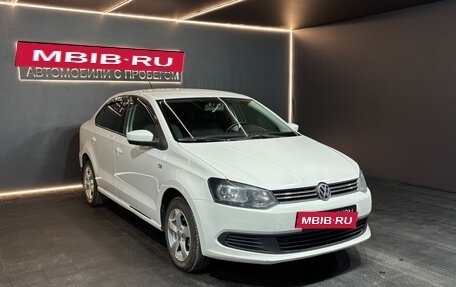 Volkswagen Polo VI (EU Market), 2013 год, 720 000 рублей, 3 фотография