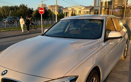 BMW 3 серия, 2017 год, 2 100 000 рублей, 10 фотография